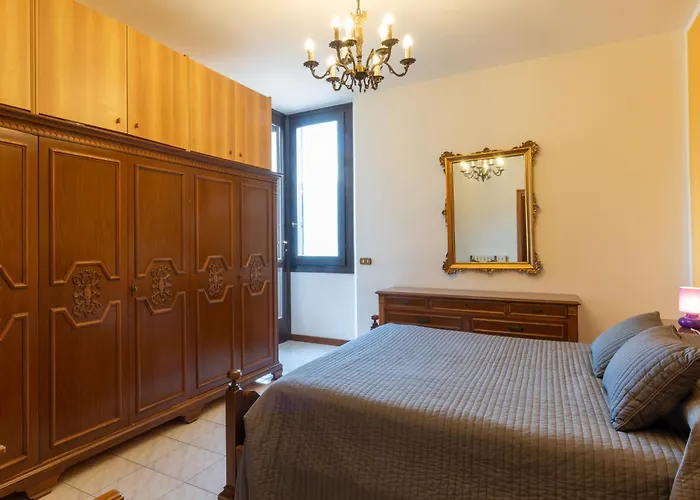 Salice - Gla134 By Interhome * Джера-Ларио