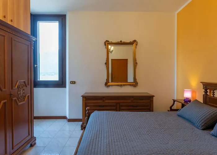 Salice - Gla134 By Interhome * Джера-Ларио